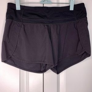 Size 6 Speed Up Mid-Rise Short 4"